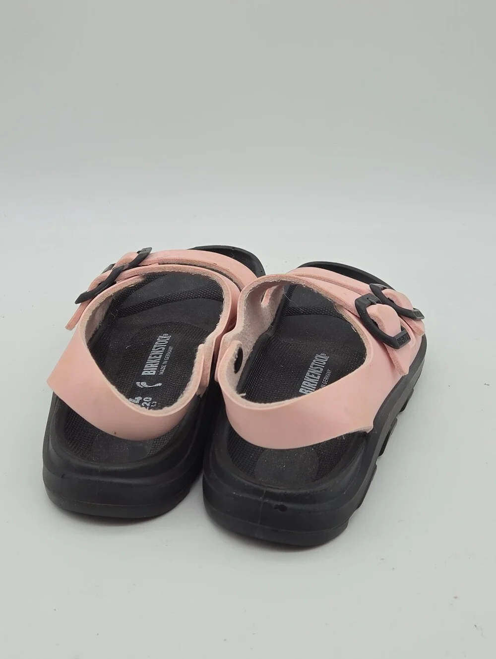 Birkenstock Mogami Kids Waterproof Sandals Pink Black Size 34 3 - 3.5
